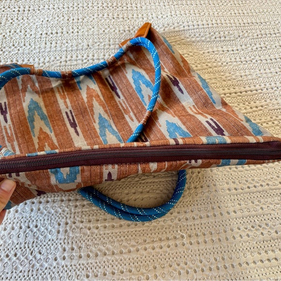 Kavu Market Tote - Picture 8 of 10